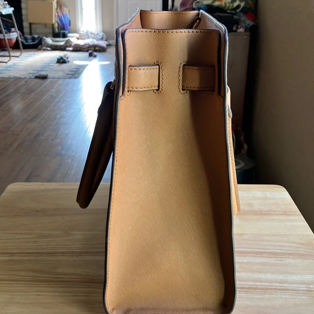 Michael Kors Satchel NWOT - Picture 3 of 6